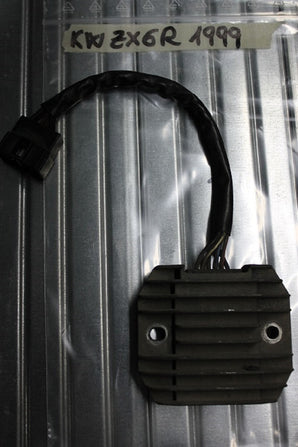 regolatore di tensione kawasaki ZX 6R  Voltage regulator 210661099