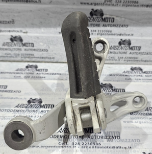 Pedana posteriore destra  ktm 690 duke 7600304900001S